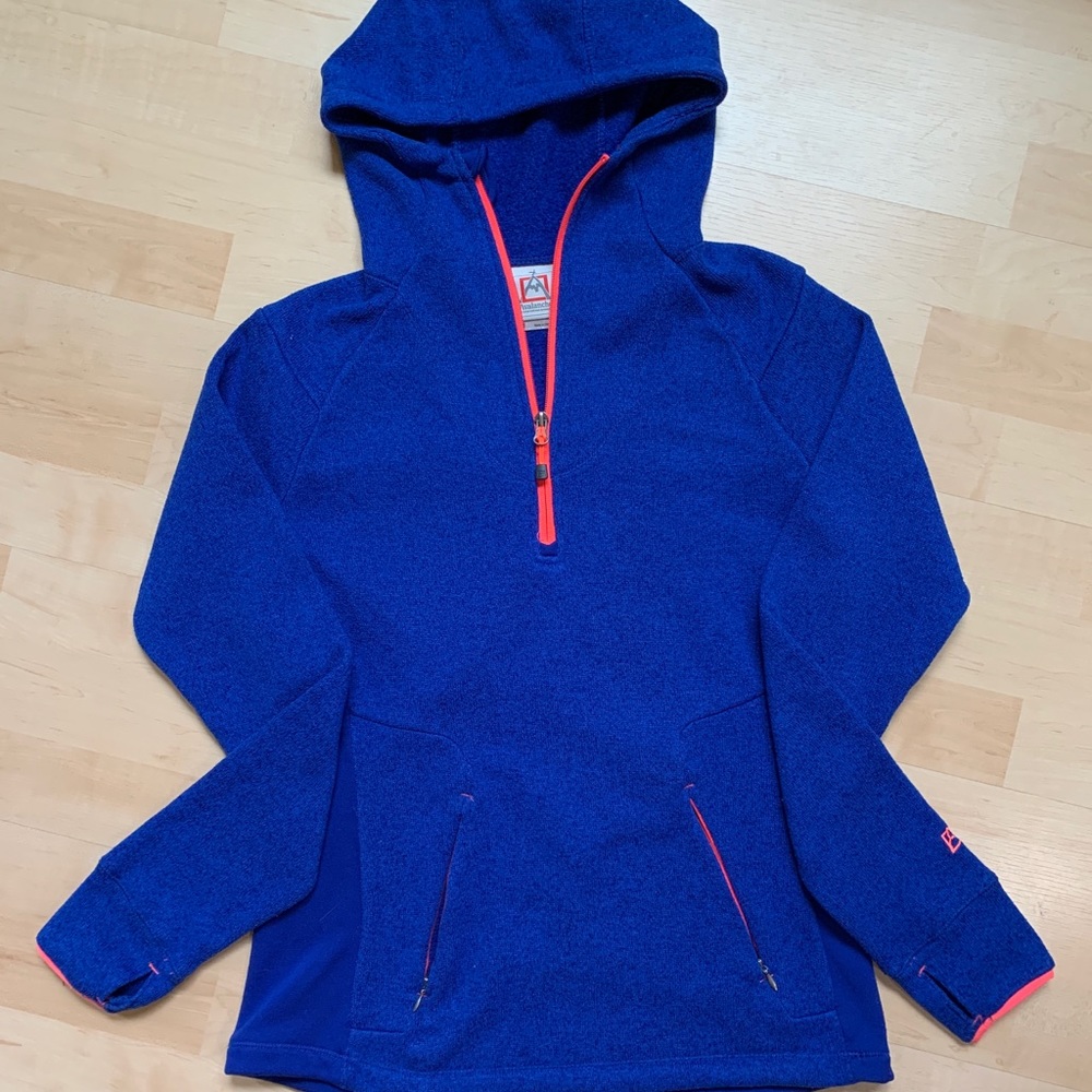 Avalanche 1/4 Zip Pullover Hoodie w/ Front Pockets